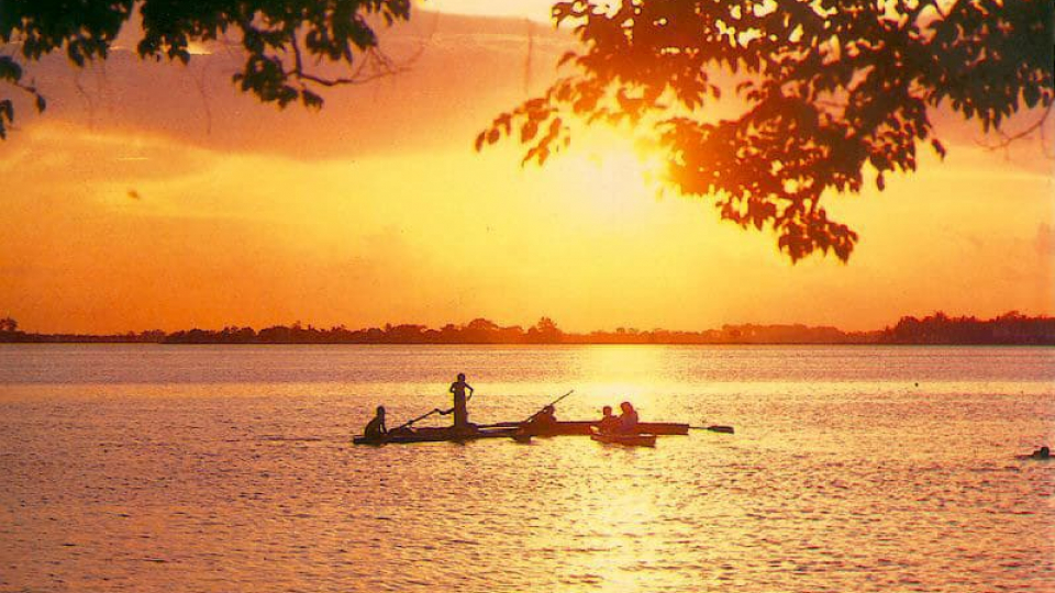 Truyện ngắn: Lặng lẽ bến chờ