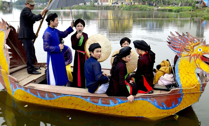  Văn hóa và Du lịch: Quan họ ngày xuân