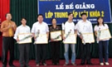Bế giảng lớp trung cấp luật tại chức khoá II