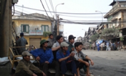 Vật vã mưu sinh