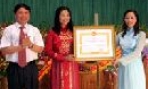 Trường Mầm non liên cơ huyện Yên Phong đón nhận Huân chương Lao động hạng Ba