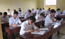 Ngày thi đầu suôn sẻ, an toàn nghiêm túc