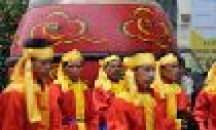 Vang vọng trống sấm làng Chờ