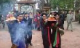 Dâng hương Thủy tổ Quan họ