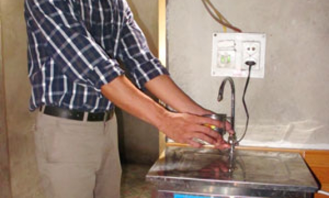 Người dân làng nghề giấy Phong Khê đang “khát” nước sạch