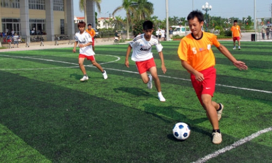 Khai mạc giải bóng đá thiếu niên 