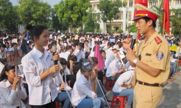 Tuyên truyền giao thông bằng niềm đam mê