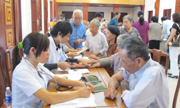 Chăm sóc người cao tuổi - Vai trò của cộng đồng