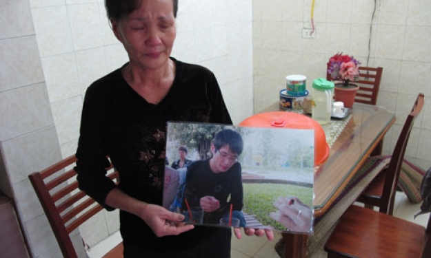 Nỗi đau còn mãi