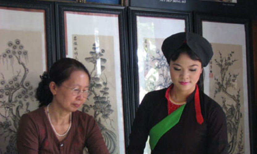 Người lưu giữ  một dòng tranh