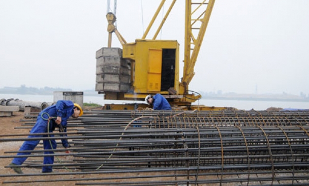 Yêu cầu các nhà thầu đẩy nhanh tiến độ công trình