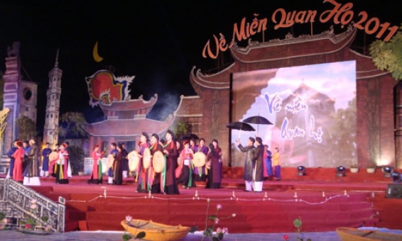 “Về miền Quan họ” năm 2013 với chủ đề “Ngọn nguồn tâm linh”