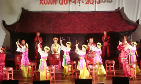 Hòa nhịp xuân