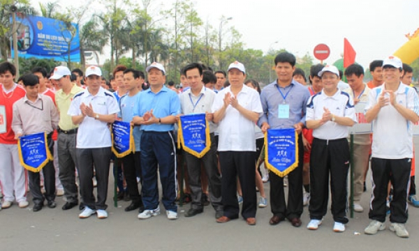 Giải chạy “Khỏe để lập nghiệp và giữ nước” Cúp Báo Bắc Ninh năm 2013: Ấn tượng và những thành công