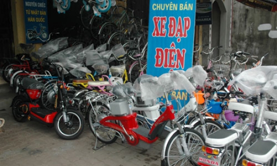 Học sinh, sinh viên điều khiển xe đạp điện tiềm ẩn nguy cơ mất ATGT 