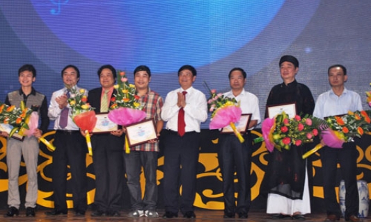 Một tình yêu dân ca tha thiết