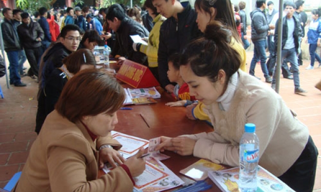 Tiền công đức - Bài toán khó giải