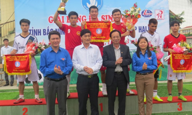 Thành công từ giải bóng đá sinh viên