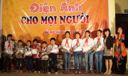 “Cánh diều vàng” đến với người dân Đại Mão