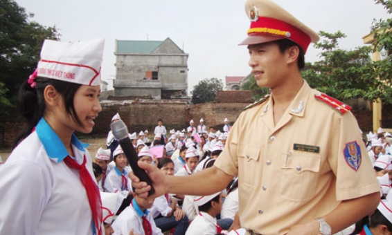 Tập trung tháng cao điểm an toàn giao thông