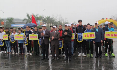 Khai mạc Giải chạy truyền thống “ Cúp Báo Bắc Ninh” năm  2014