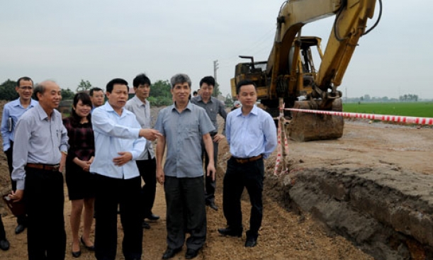 Chủ tịch UBND tỉnh kiểm tra tiến độ một số công trình giao thông