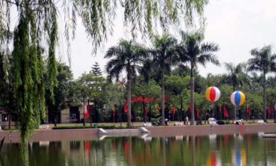 Từ “Thị xã đèn dầu” tới “Thành phố sáng, xanh, sạch, đẹp”