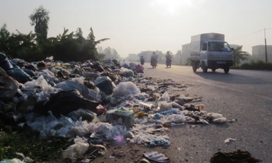 Rác lấn đường