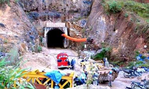 Công điện Thủ tướng: Huy động mọi lực lượng cứu nạn sự cố sập hầm