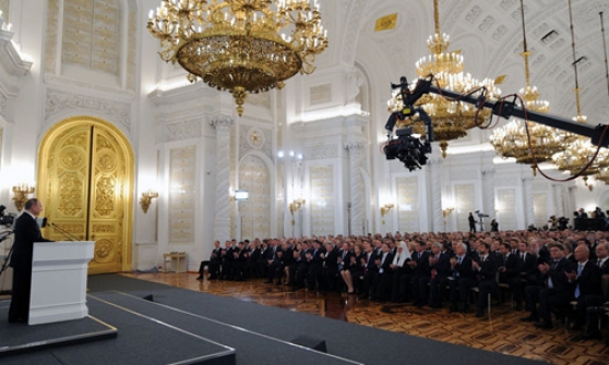 Putin: “Nga không chọn con đường bị cô lập”