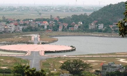Bên núi Thiên Thai