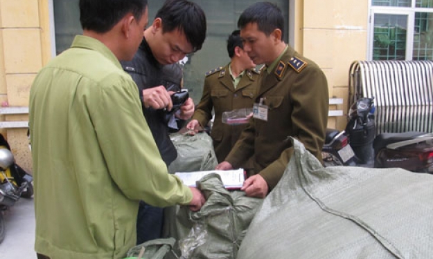 Phối hợp đồng bộ chống buôn lậu và gian lận thương mại dịp Tết Ất Mùi