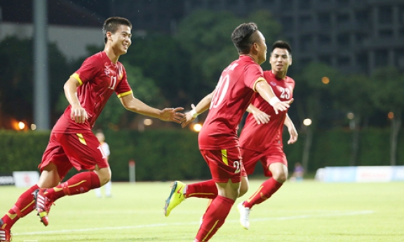 U23 Việt Nam vào bán kết, đòi lại ngôi đầu từ người Thái