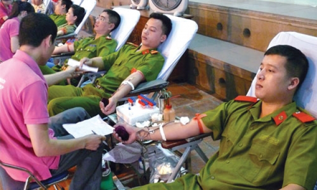 Xung kích vì bình yên cuộc sống nhân dân
