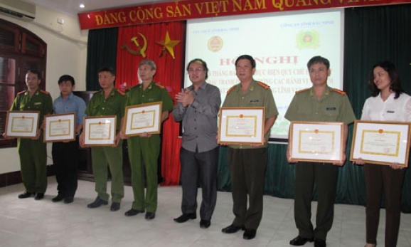 Sơ kết thực hiện quy chế phối hợp trong đấu tranh phòng, chống các hành vi vi phạm pháp luật và tội phạm trong lĩnh vực thuế