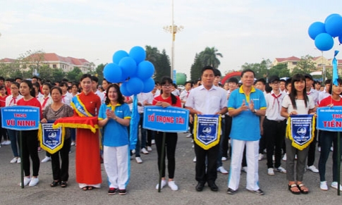224 VĐV tham dự giải việt dã “Cùng Sacombank chạy vì sức khỏe cộng đồng” lần thứ VIII năm 2015
