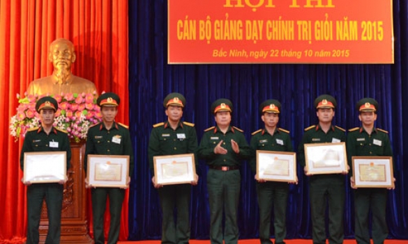 Hội thi cán bộ giảng dạy chính trị giỏi năm 2015