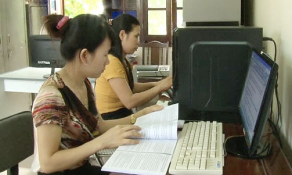 Quan tâm huấn luyện cán bộ