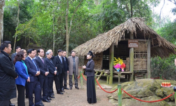 Về Tuyên Quang quê hương cách mạng