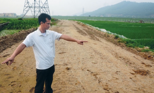 Phong trào hiến đất mở đường xây dựng Nông thôn mới ở Việt Thống