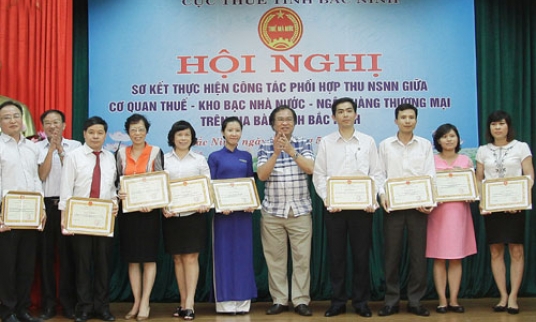 Sơ kết công tác phối hợp thu NSNN giữa cơ quan Thuế, Kho bạc Nhà nước và các Ngân hàng thương mại