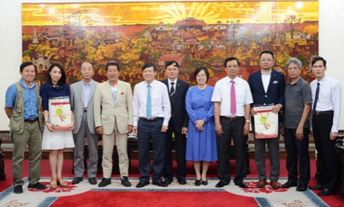 Lãnh đạo tỉnh tiếp và làm việc với Hội hữu nghị Việt – Nhật khu vực miền Trung Nhật Bản
