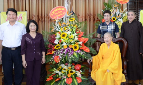 Phó Chủ tịch Ủy ban Trung ương Mặt trận Tổ quốc Việt Nam chúc mừng Phật đản 