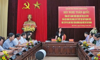 Hội nghị toàn quốc tổng kết 5 năm tiếp tục đẩy mạnh việc học tập và làm theo tấm gương đạo đức Hồ Chí Minh
