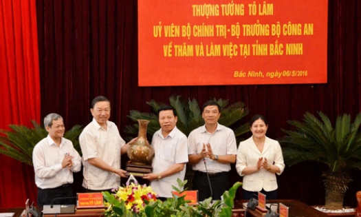 Bộ trưởng Bộ Công an Tô Lâm làm việc tại Bắc Ninh