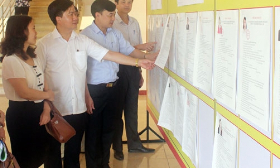 Ban Thường trực Ủy ban MTTQ tỉnh kiểm tra, giám sát công tác bầu cử tại huyện Quế Võ