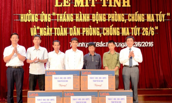 Mít tinh hưởng ứng Tháng hành động phòng, chống ma túy và Ngày toàn dân phòng, chống ma túy (26-6)