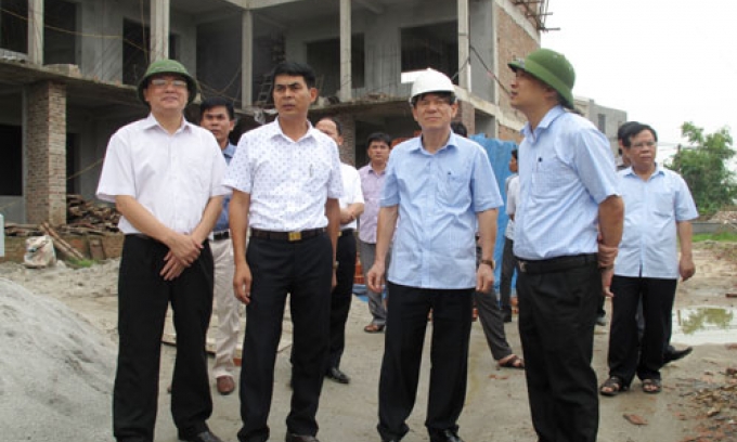 Lãnh đạo tỉnh kiểm tra công tác đầu tư xây dựng cơ bản huyện Quế Võ