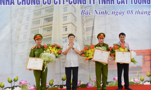 Diễn tập chữa cháy và cứu nạn tại chung cư Cát Tường