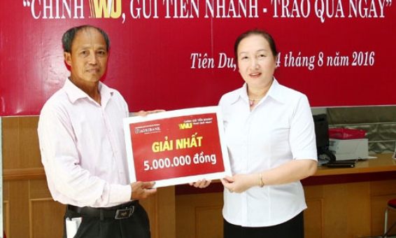 Trao giải khuyến mại kiều hối Western Union tại Agribank Chi nhánh huyện Tiên Du